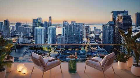 690 SW 1 Avenue, Miami, FL 33130
