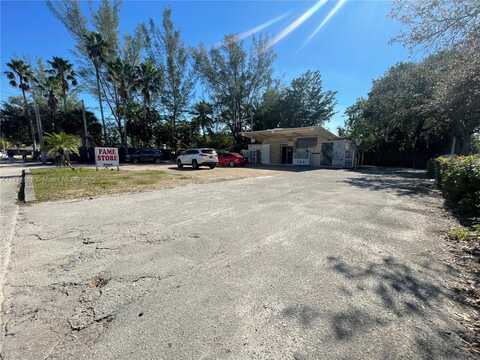 8260 NW 27th Pl, Sunrise, FL 33322