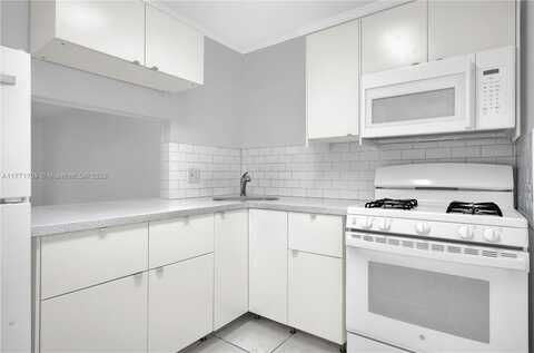 6711 N Kendall Dr, Pinecrest, FL 33156