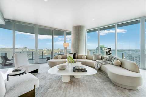 300 Biscayne Blvd Way, Miami, FL 33131