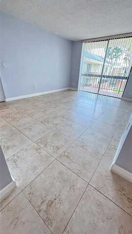 8303 SW 142nd Ave, Miami, FL 33183