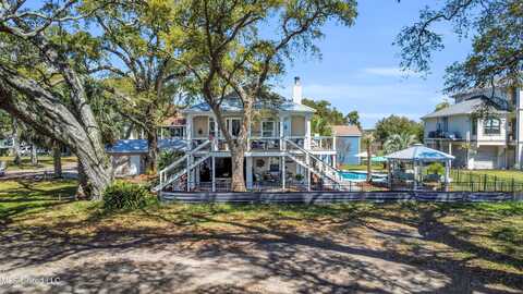 100 Barkley Drive, Pass Christian, MS 39571