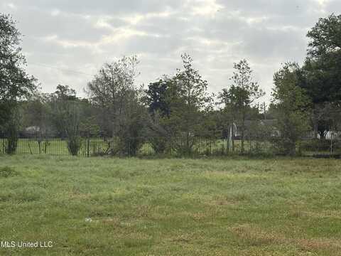Seaside Oaks Drive, Pass Christian, MS 39571