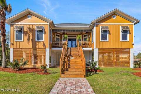 831 Camellia Drive, Bay Saint Louis, MS 39520