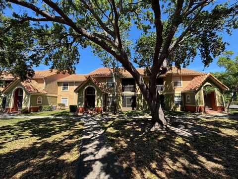 433 FOUNTAINHEAD CIRCLE, KISSIMMEE, FL 34741