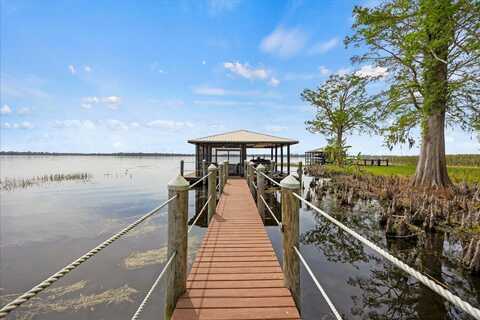 17648 LIVE OAK DR, TAVARES, FL 32778