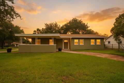 4385 CASSIUS STREET, ORLANDO, FL 32811