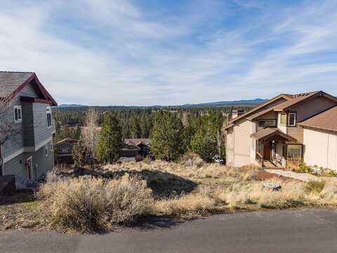 1828 SW Troon Avenue, Bend, OR 97702