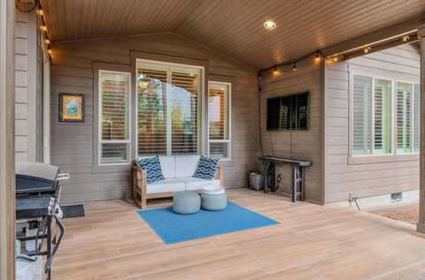 51868 Trapper George Lane, La Pine, OR 97739