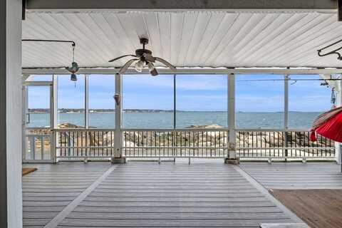 23 Beach Ave, Salem, MA 01970