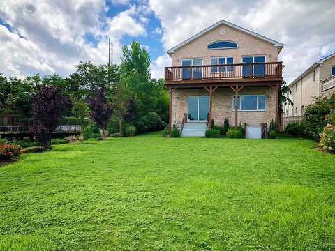 150-129 Powells Cove Boulevard, Whitestone, NY 11357
