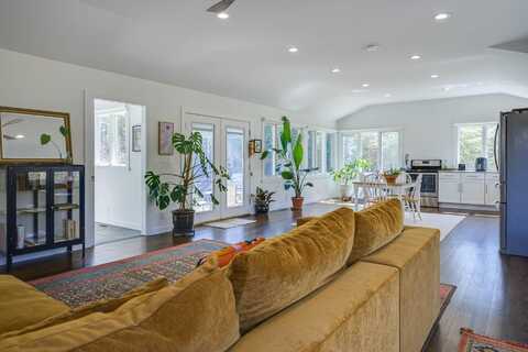 20 Columbine Avenue N, Hampton Bays, NY 11946