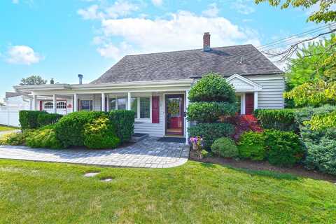 2 Hickory Lane, Levittown, NY 11756