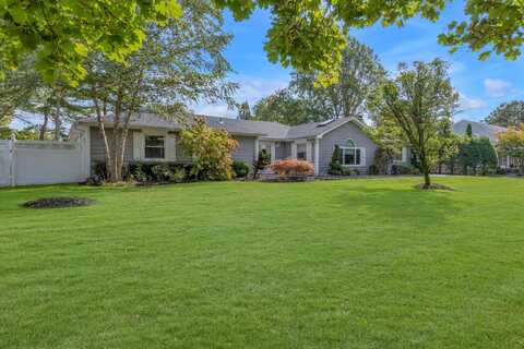 5 Crawford Drive, Dix Hills, NY 11746