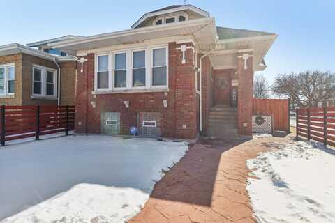 4857 W Wellington Avenue, Chicago, IL 60641