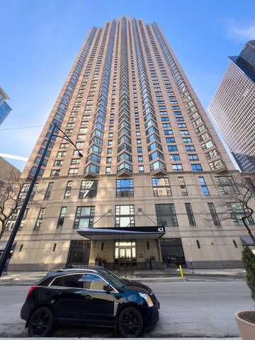 401 E Ontario Street, Chicago, IL 60611