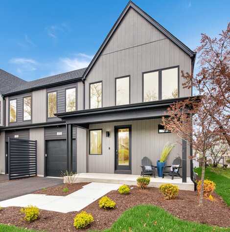 831 N Ellsworth Street, Naperville, IL 60563