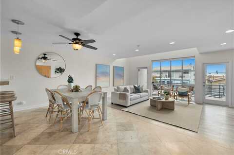 715 3rd Street, Hermosa Beach, CA 90254