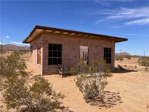 56172 Cone Blvd, Landers, CA 92285