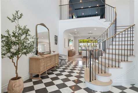 2957 La Carlita Street, Hermosa Beach, CA 90254