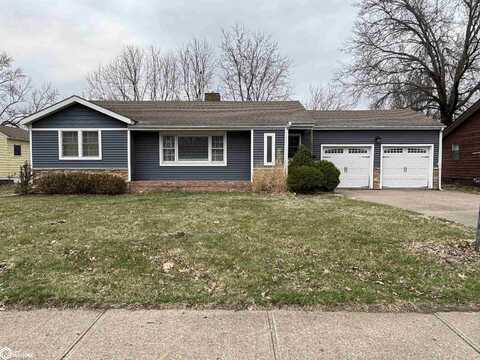 205 E Fillmore Avenue, Fairfield, IA 52556
