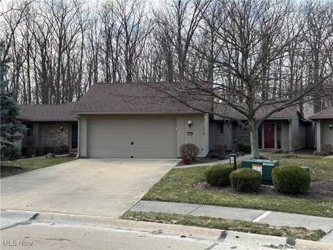 33096 Cedar Branch Circle, North Ridgeville, OH 44039