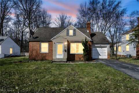 2028 Revere Road, Cleveland Heights, OH 44118