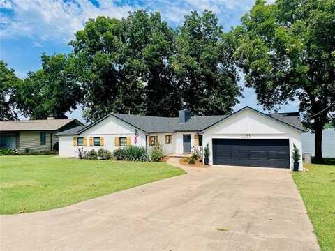 1441 Lakeside Drive, Grove, OK 74344
