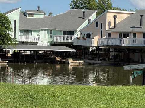 676 Harbor Drive, Azle, TX 76020