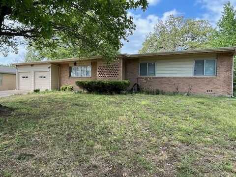 1611 W Acheson Street, Denison, TX 75020