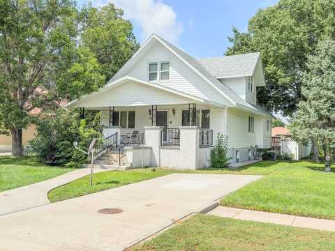 220 E 5th St, Julesburg, CO 80737