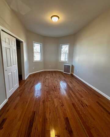 103 62 103rd St, Ozone Park, NY 11417