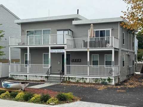 650 City Island Avenue, Bronx, NY 10464
