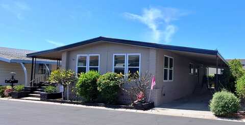 24701 RAYMOND WAY, Lake Forest, CA 92630