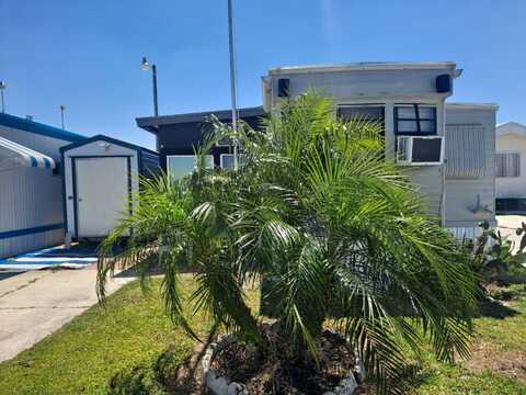 5905 NE Cubitis Ave, Arcadia, FL 34266