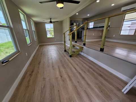 10895 1st Lane N, Saint Petersburg, FL 33716
