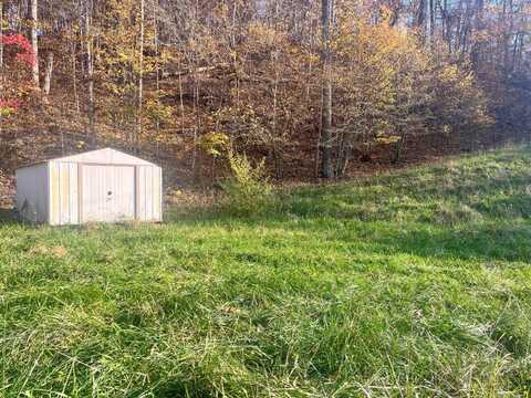504 Mud Run Road, Ripley, WV 25271