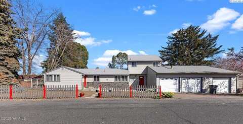 6416 W Arrowhead Ave, Kennewick, WA 99336