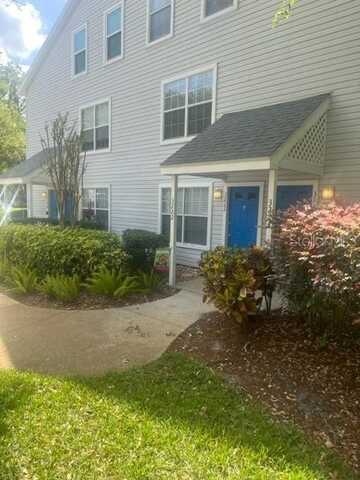 3224 VALLEY OAKS DRIVE, TAMPA, FL 33618