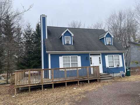 621 Country Place Road, Tobyhanna, PA 18466