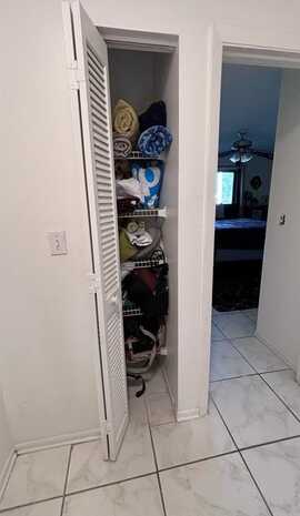 6606 Dockside Cir, Greenacres, FL 33463