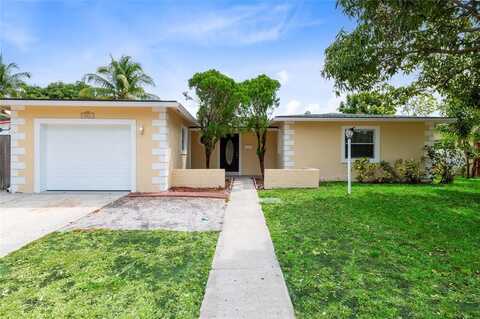 842 SW 68th Ave, North Lauderdale, FL 33068