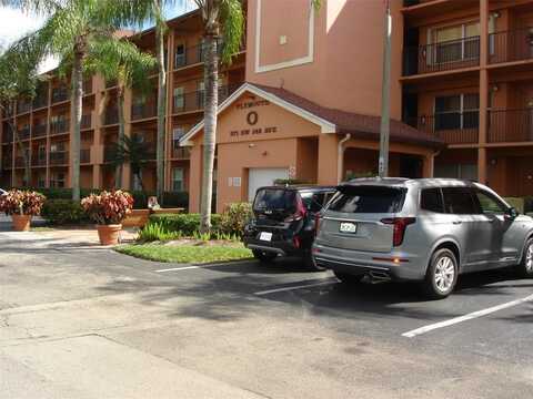 571 SW 142 Ave, Pembroke Pines, FL 33027
