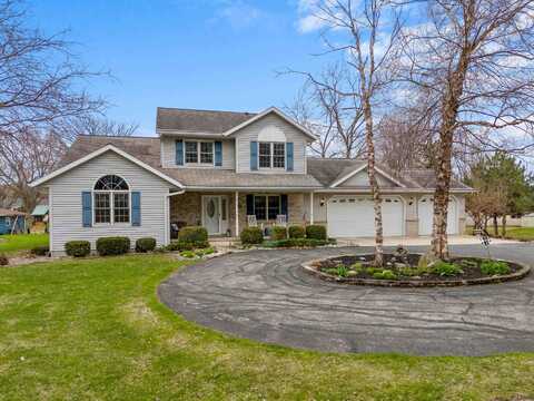 N8891 GLADSTONE BEACH Road, FOND DU LAC, WI 54937