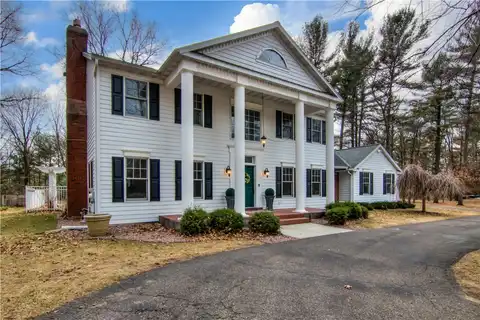 3736 Forest Knoll Drive, Eau Claire, WI 54701