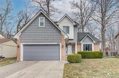 3896 CORRAN Drive, Wixom, MI 48393