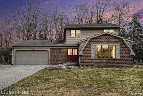 4052 Bristol Drive, Troy, MI 48085