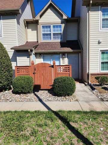 3826 Occoquan River Reach, Portsmouth, VA 23703