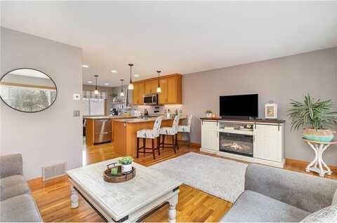 2081 103rd Avenue NW, Coon Rapids, MN 55433