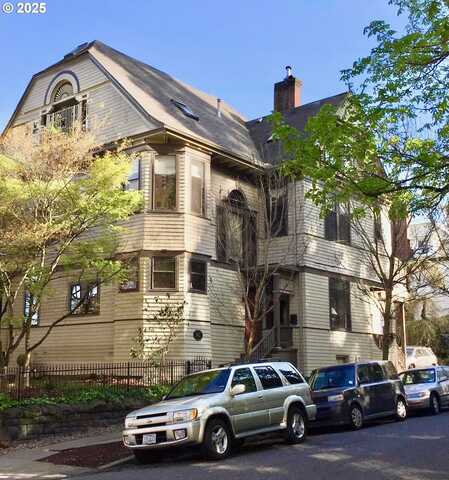 812 SW SAINT CLAIR AVE, Portland, OR 97205